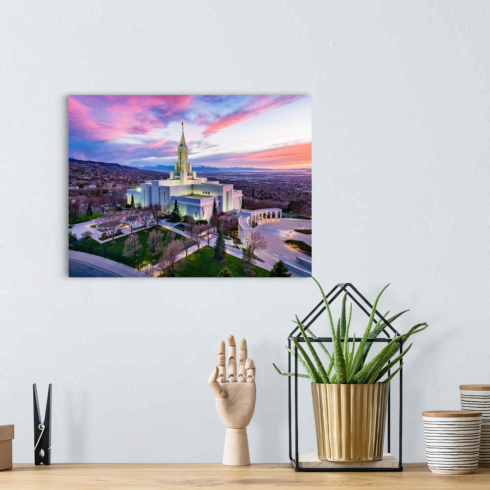A bohemian room featuring The Bountiful Utah Temple is one of the most astonishing temples in the United States. It's consi...