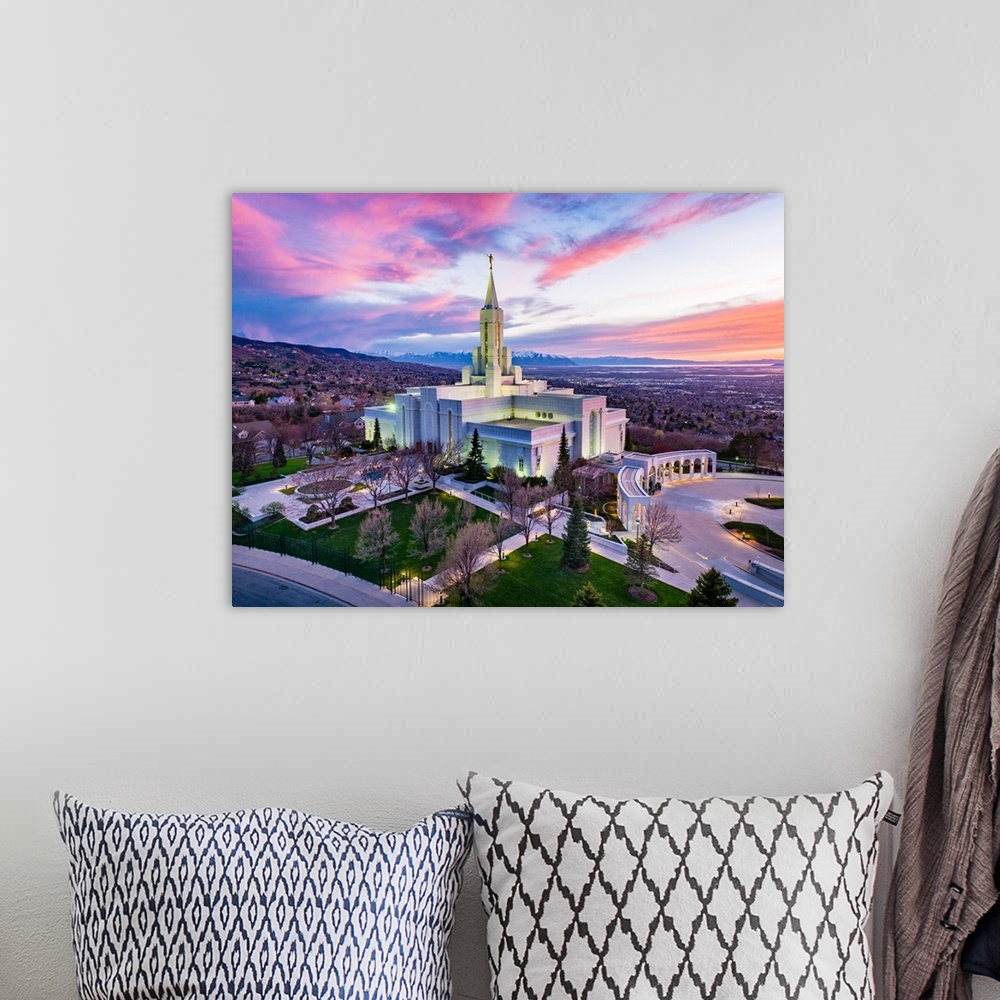 A bohemian room featuring The Bountiful Utah Temple is one of the most astonishing temples in the United States. It's consi...