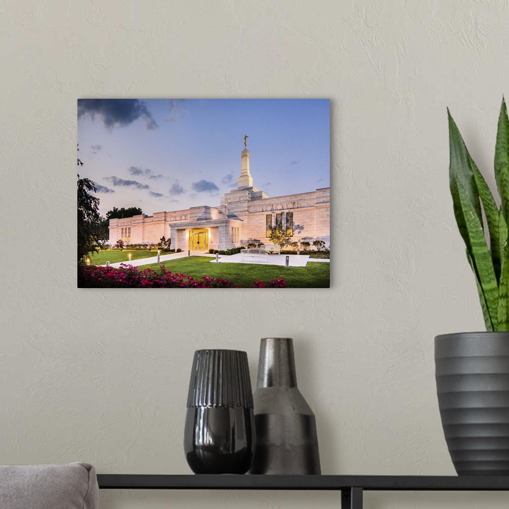 A modern room featuring The Columbus Ohio Temple was dedicated in September 1998 by John Carmack and again by Gordon Hinc...