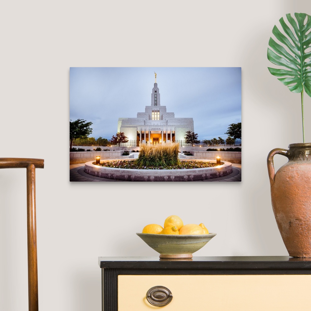 A traditional room featuring The Draper Utah Temple was dedicated in 2006 by Gordon Hinckley and again in 2009 by Thomas Monso...