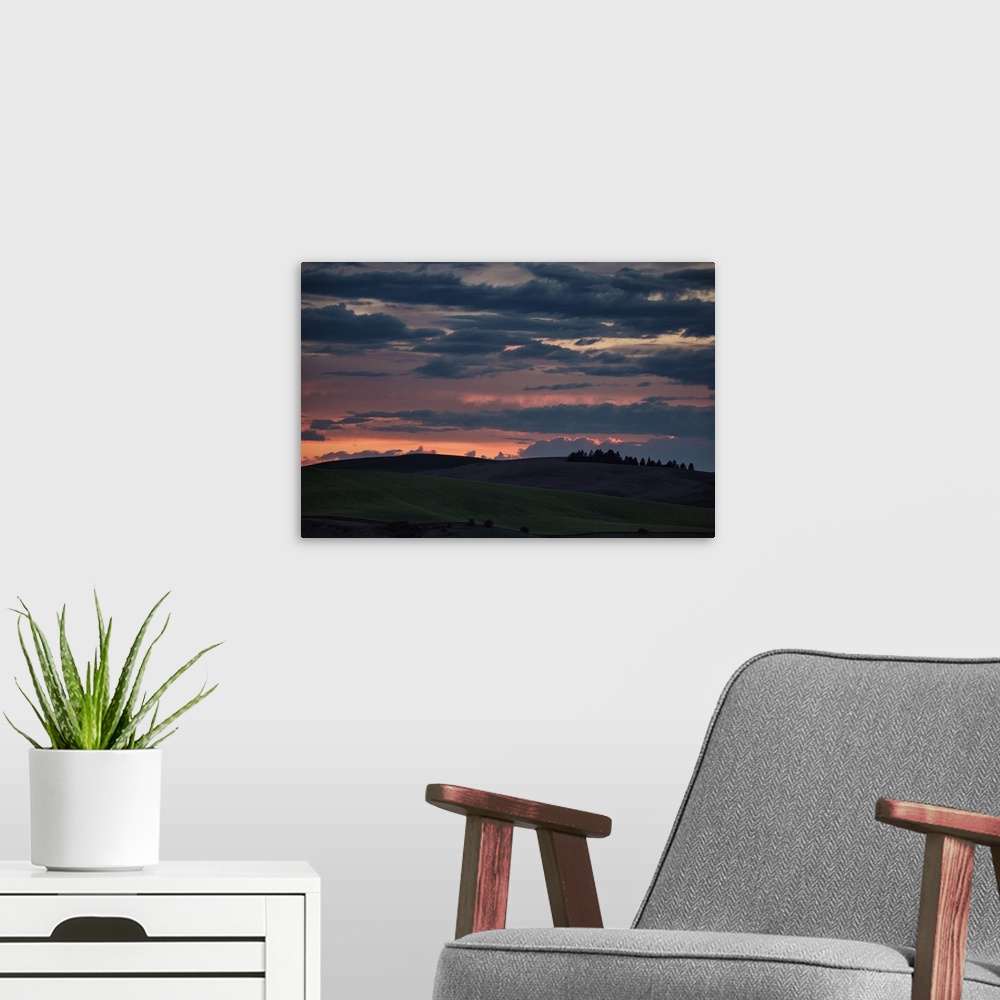 A modern room featuring Beautiful sunset in the Palouse, Washington