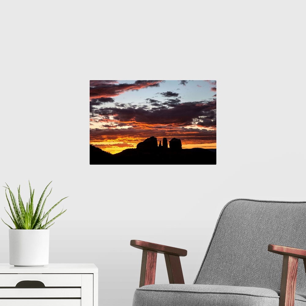 A modern room featuring Beautiful sunset over Cathedral Rocks in Sedona, Arizona.