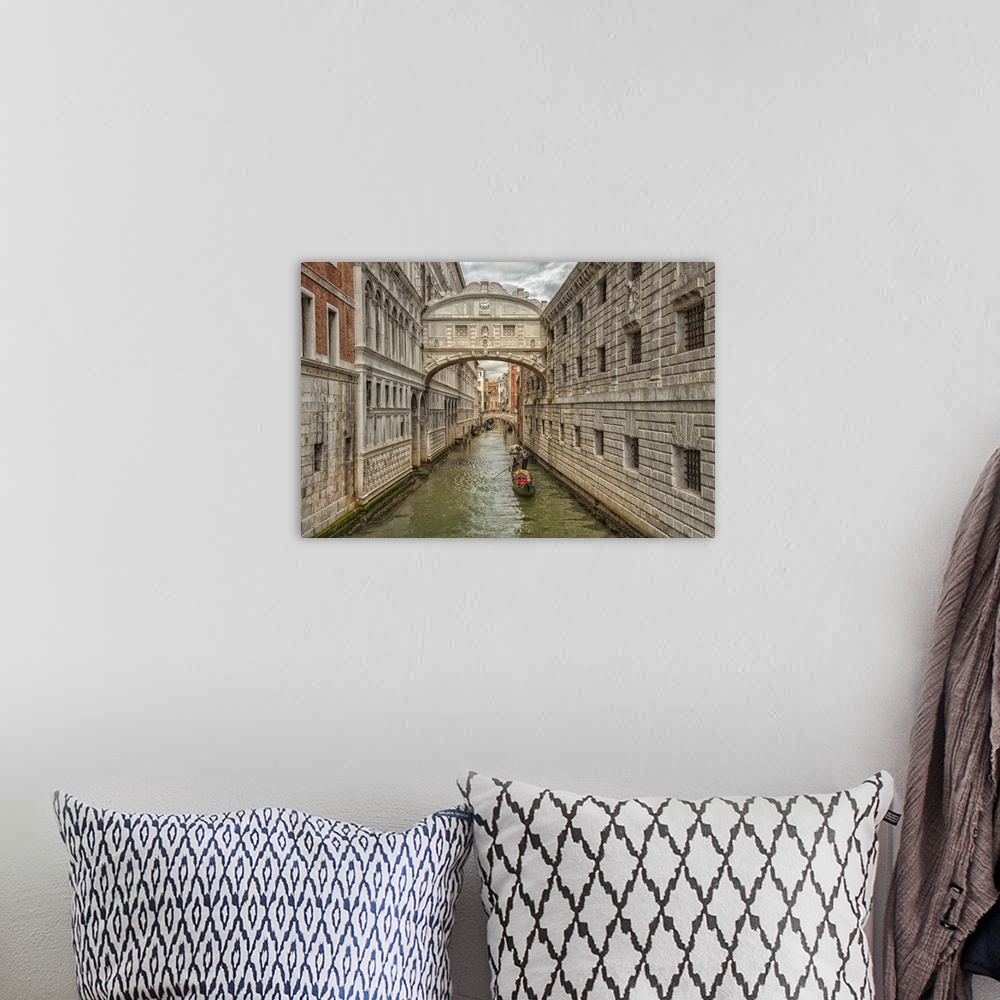 A bohemian room featuring Gondolas in Bridge of Sighs in Venice, Italy