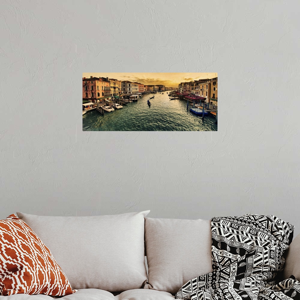 A bohemian room featuring The Grand Canal from the Rialto Bridge in Venice, Italy