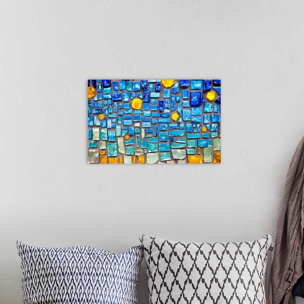 A bohemian room featuring Glass mosaic using blue tones