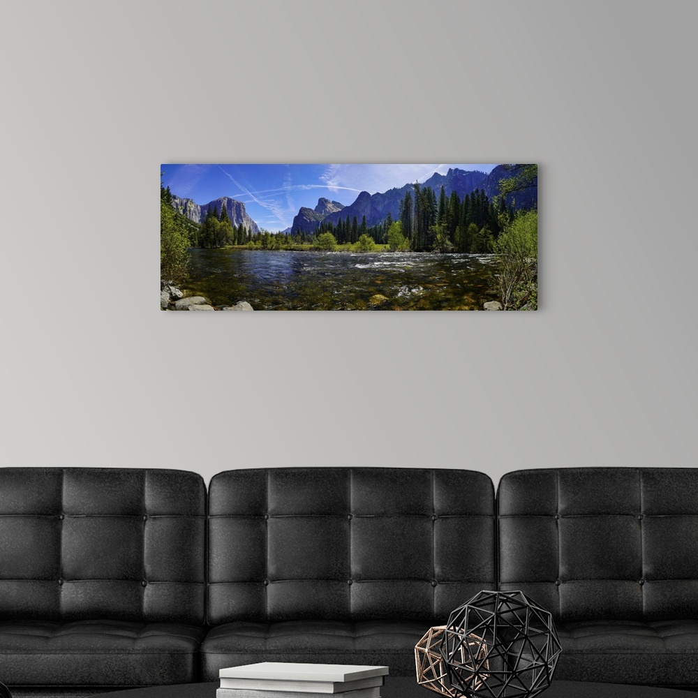 A modern room featuring Panoramic View Of Yosemite National Park
