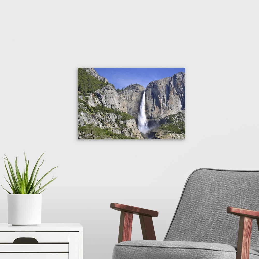 A modern room featuring Yosemite Falls In Yosemite Valley, National Park