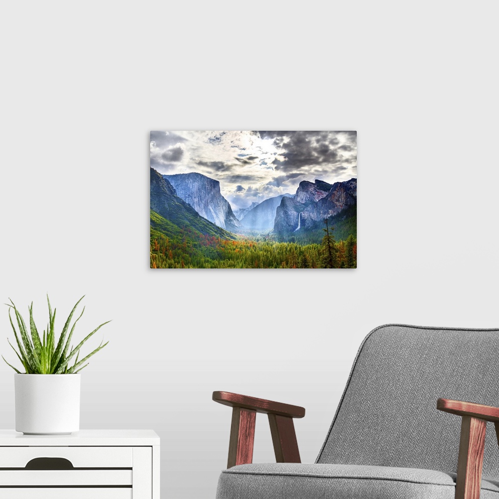 A modern room featuring Yosemite Valley, Yosemite National Park