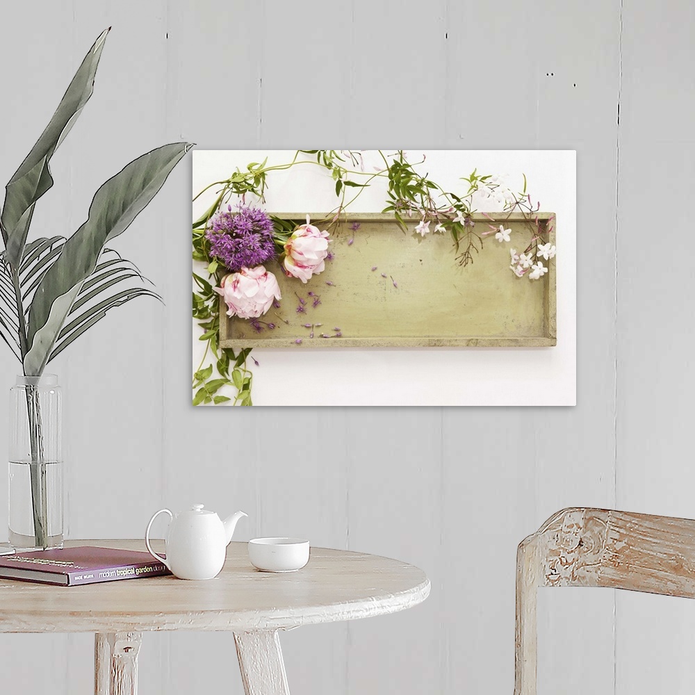 A farmhouse room featuring Still-life with peonies and allium
