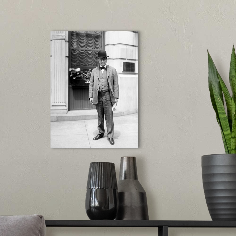 A modern room featuring American history photo of Attorney Clarence Darrow standing on the street.