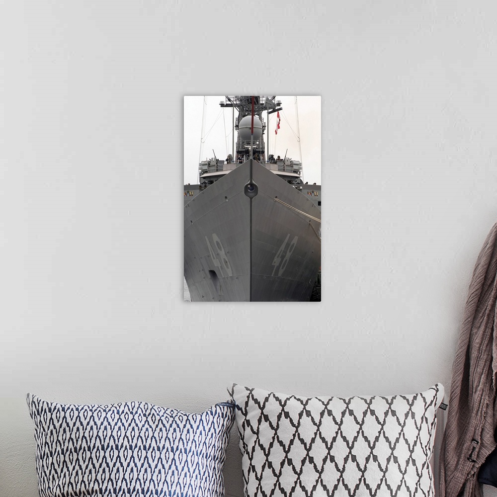 A bohemian room featuring Guided-missile frigate USS Vandegrift.