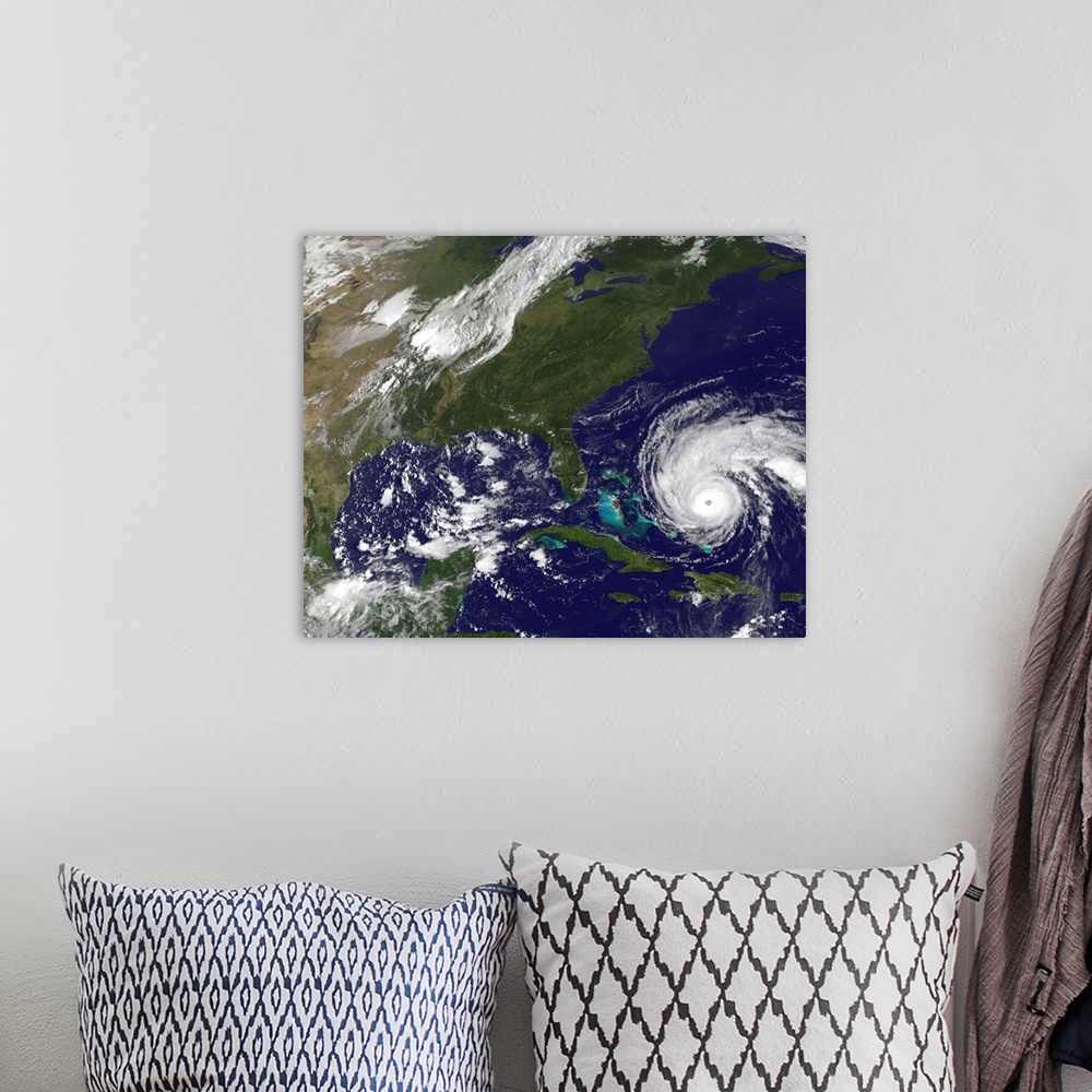 A bohemian room featuring September 1, 2010 - Satellite view of Hurricane Earl and the United States East Coast