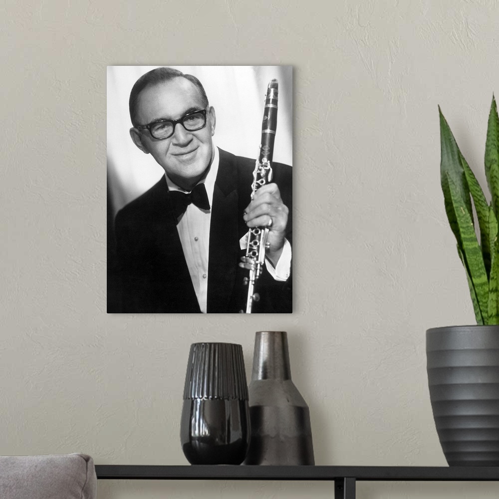A modern room featuring American clarinetist. Photograph, 20th century.