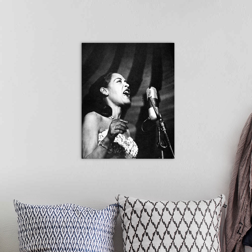 A bohemian room featuring American jazz singer.