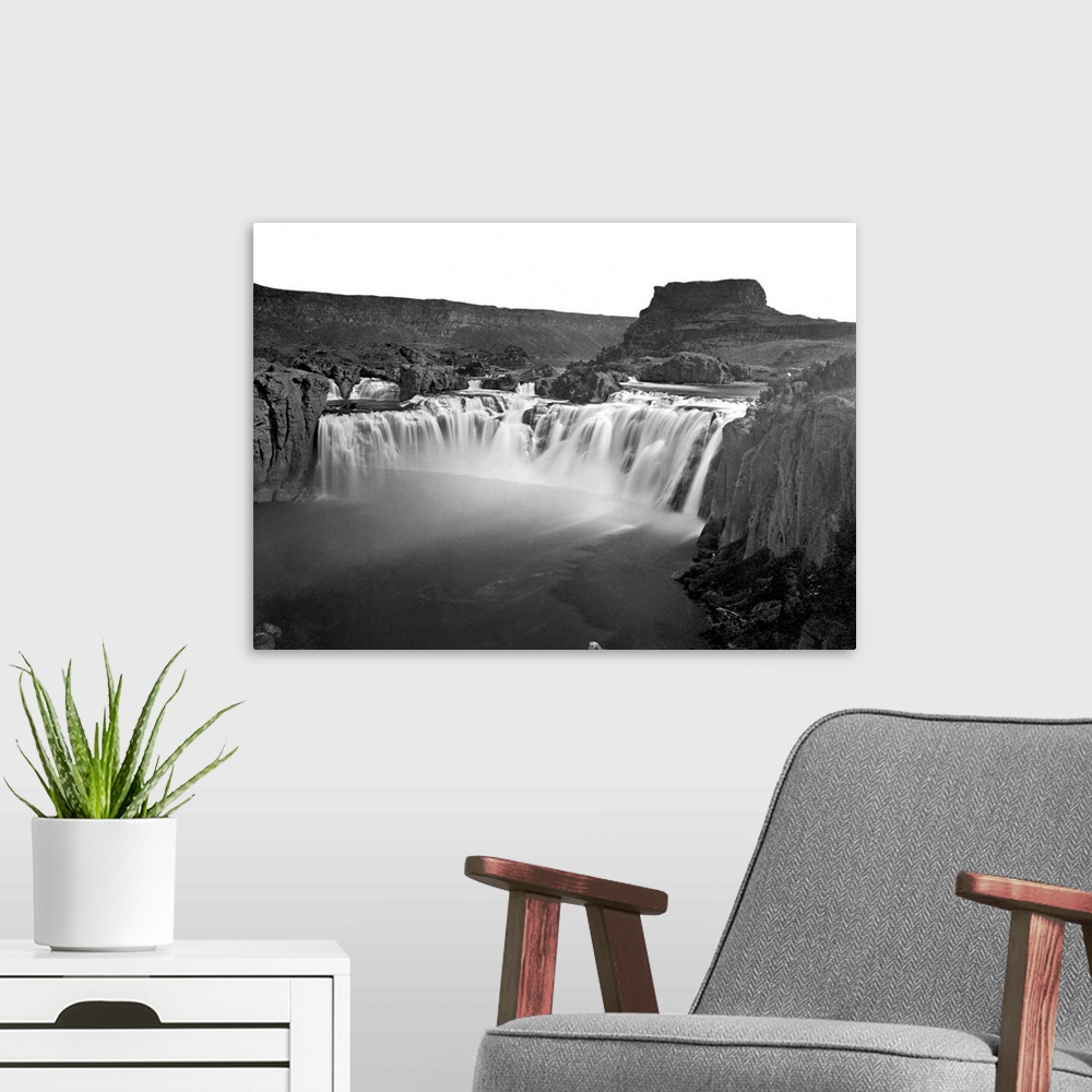 A modern room featuring Idaho, Shoshone Falls. A View Of Shoshone Falls On the Snake River In Southern Idaho. Photographe...
