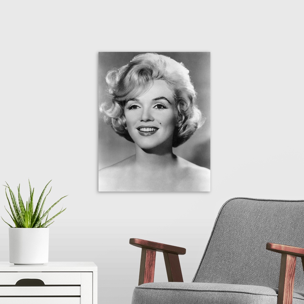 A modern room featuring American cinema actress.
