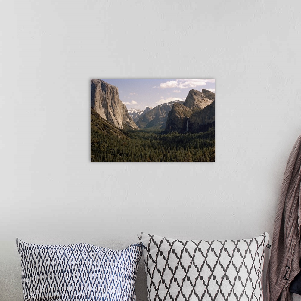 A bohemian room featuring view of the yosemite park USA